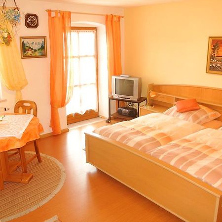 Haus Am Waldrand - Ferienwohnung Augustin 格拉芬瑙 外观 照片